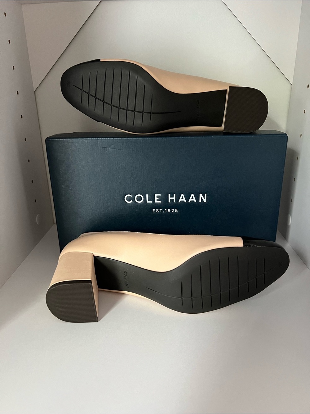 NIB Cole Haan Nude and Black Cap-Toe Block Heel Pumps - Picture 4 of 5